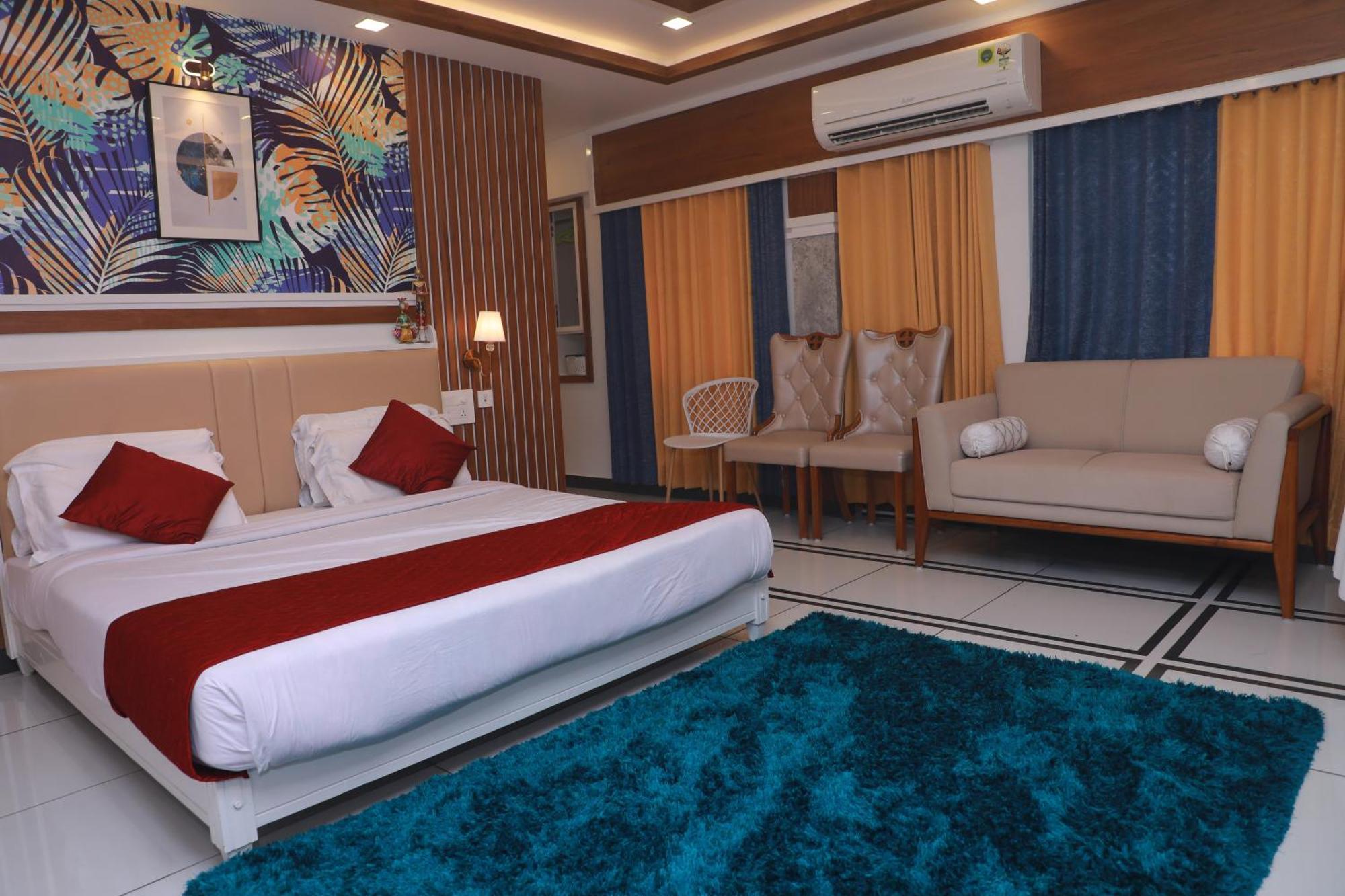 Excellency Airport Hotel Kochi エクステリア 写真